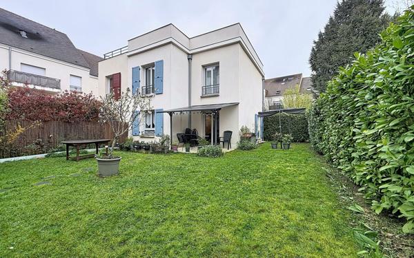 Maison à vendre    4 pièces • 80,36 m2 Guyancourt