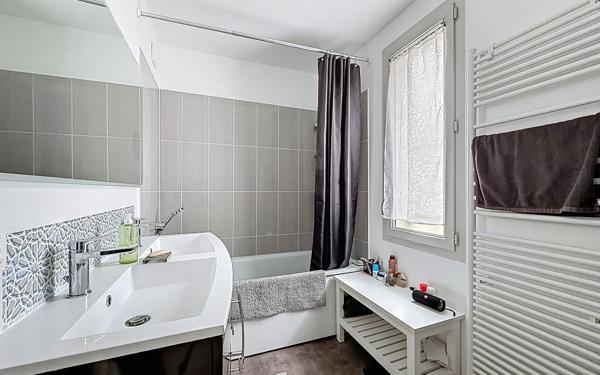 Maison à vendre    4 pièces • 80,36 m2 Guyancourt