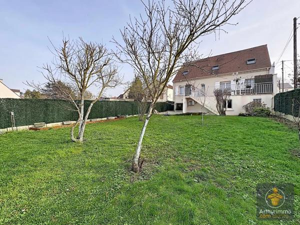 Vente                                                      Maison
                        
                     7 pièces                      152 m2                     à Corbeil-Essonnes