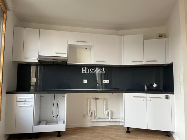 Location Appartement 4 pièces 86.03 m² - La Garenne-colombes 92250