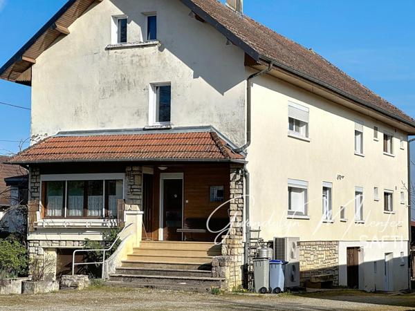 Grande maison familiale – Deux habitations réunies – Immense terrain – Nombreuses dépendances – Gros potentiel