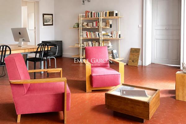 A vendre - Avignon intra-muros - appartement de caractère -dernier étage - hôtel particulier - parking