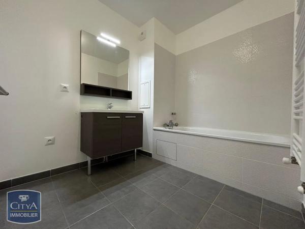 Appartement à louer 3 pièces 62.76m² Le Plessis-Trévise (94420)