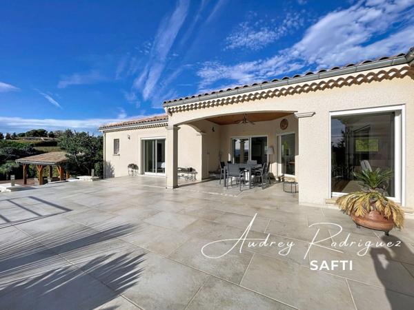 Propriété contemporaine et familiale – Piscine & vue