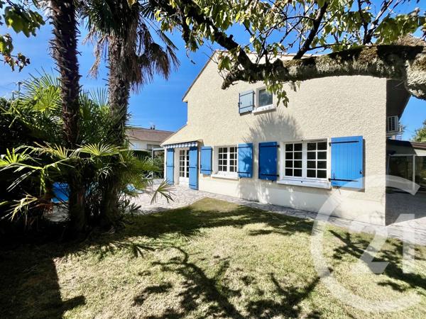 Maison à vendre  6 pièces - 145,40 m 2   BILLERE  - 64