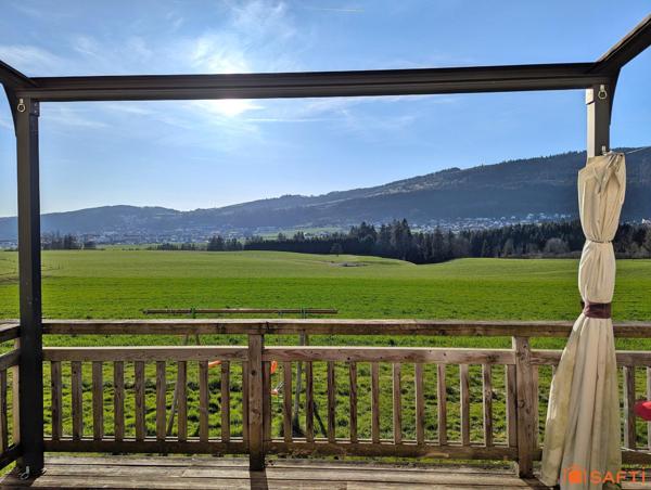 Appartement T4 avec entrée privative et terrain