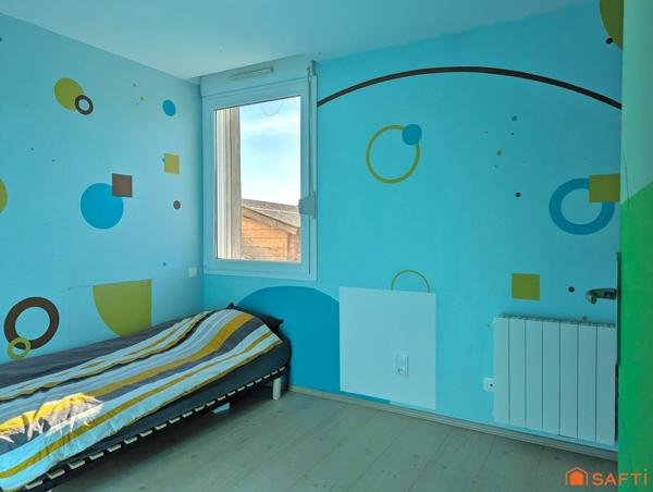 Appartement T4 avec entrée privative et terrain