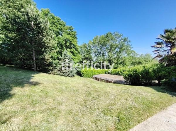 Maison 10 pièces - 262 m²