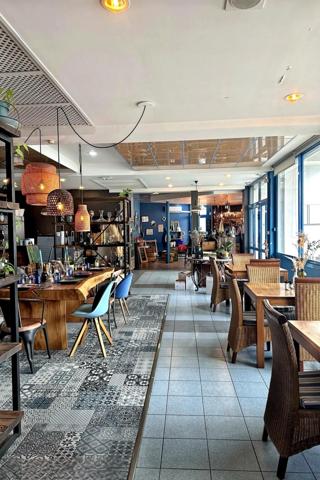 Restaurant unique en bord de l’étang de Thau