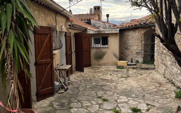 Maison à vendre    3 pièces •  Ceyreste