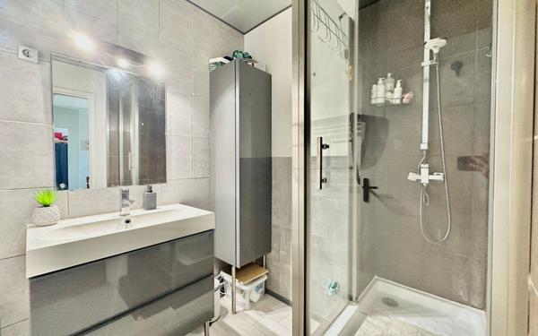 Appartement à vendre    3 pièces • 59 m2 Bruges