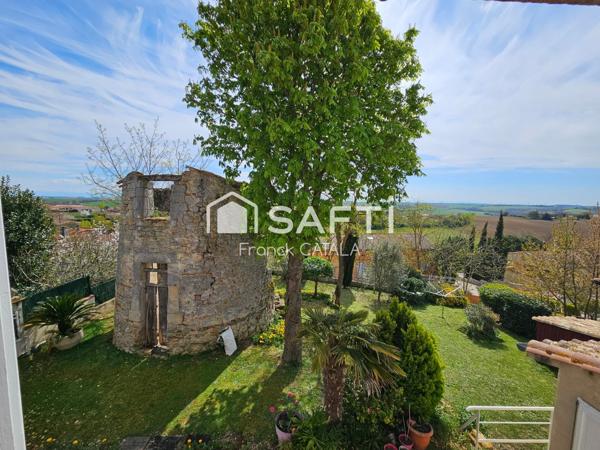 Beaucoup de cachet et vue Pyrénées