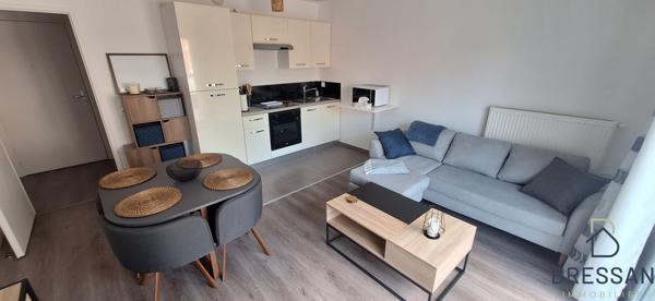 Appartement 2 pièce(s) 1 chambre(s) 42.1 m²