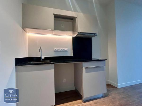Appartement à louer 1 pièce 38m²
