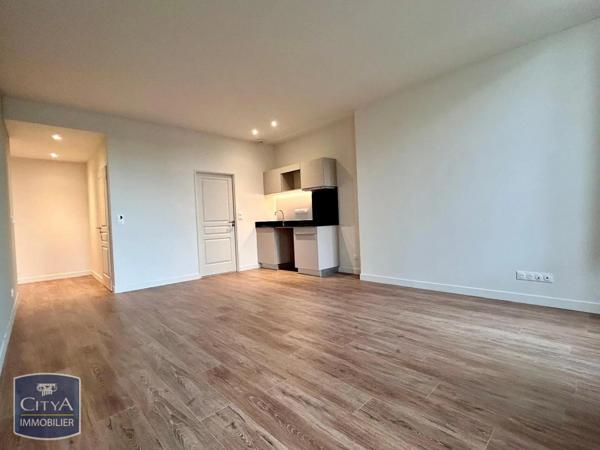 Appartement à louer 1 pièce 38m²