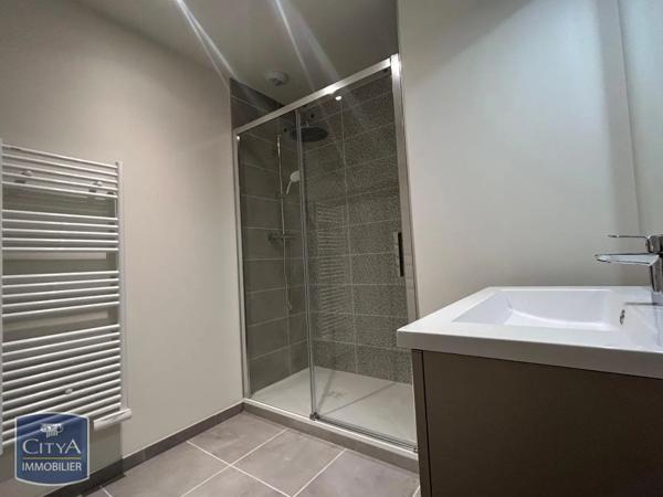 Appartement à louer 1 pièce 38m²