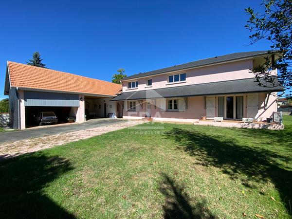 Maison traditionnel Barbazan Debat 9 pièces 207 m2 sur une parcelle de 1800m²