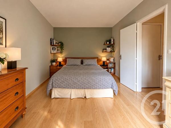 Appartement F4 à vendre  4 pièces - 100,72 m 2   MANTES LA JOLIE  - 78