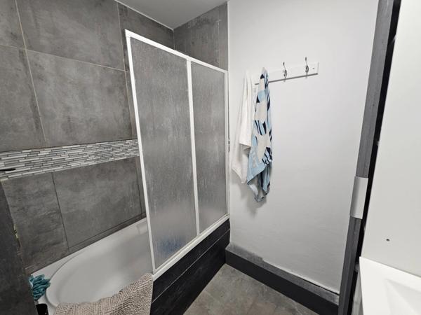 13010 Marseille Superbe Type 4 avec Balcons