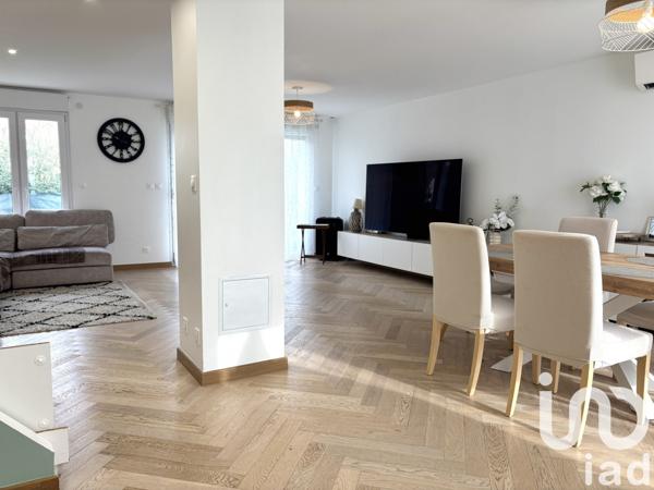 Maison 6 pièces de 109 m² à Pontarmé (60520)