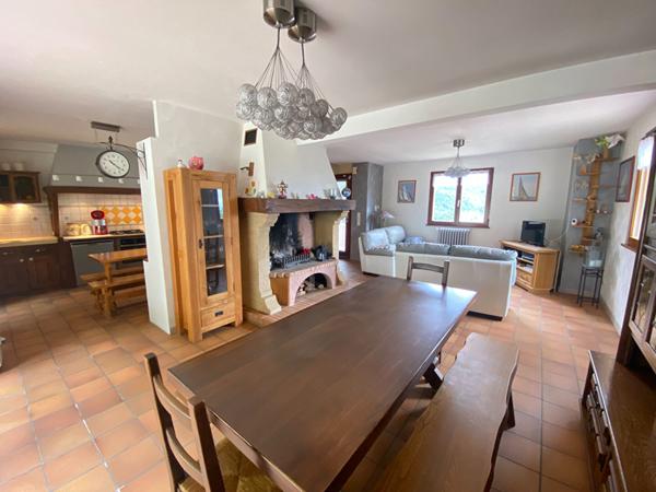 Maison - 6 pièces - 127 m²