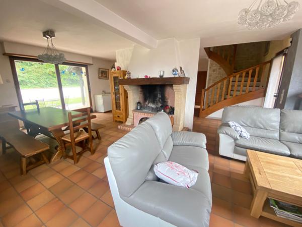 Maison - 6 pièces - 127 m²