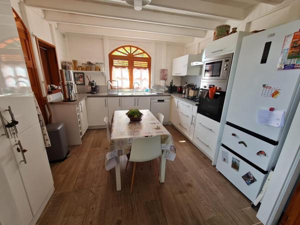 Villa sur 3 niveaux, locatif possible