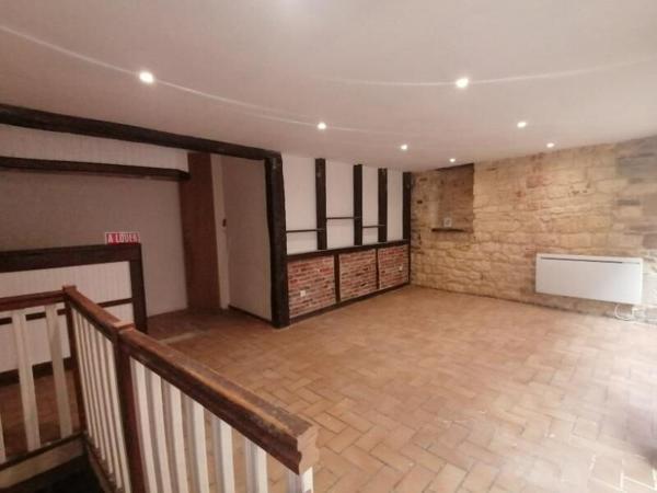 Cordes sur Ciel, Immeuble de rapport .