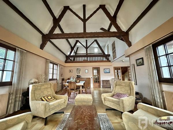 Villemomble- Maison 9P- 223m2- Sous-sol+Garage- Terrain 723m2