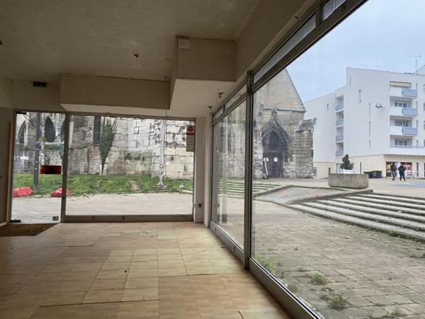 Location Boutique 5 pièces Creil (60100) - QUARTIER SAINT MEDARD