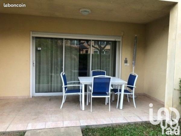 Appartement 2 pièces de 33 m² à Gréoux-les-Bains (04800)