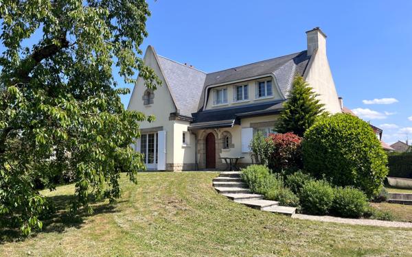 Maison à vendre    5 pièces •  Saint-Denis-en-Val