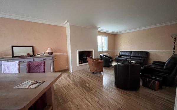 Maison à vendre    5 pièces •  Saint-Denis-en-Val