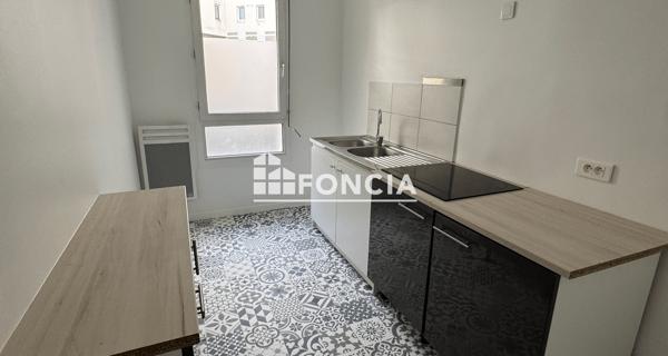 Location Appartement 2 pièces 54.34 m² - Courbevoie 92400