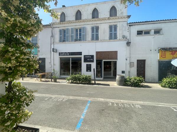 ENSEMBLE IMMOBILIER DE CARACTÈRE AU COEUR DU CHÂTEAU-D'OLÉRON