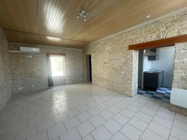 ENSEMBLE IMMOBILIER DE CARACTÈRE AU COEUR DU CHÂTEAU-D'OLÉRON