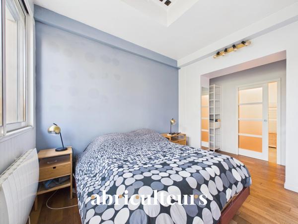 Clamart : Maison familiale lumineuse, 4 chambres, jardin, dépendance et fort potentiel