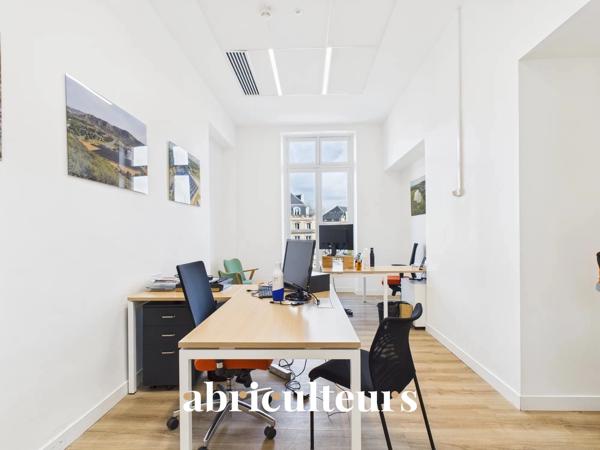 Prestigieux Bureaux de 196 m² en vente à Bordeaux/Allées de Tourny (33000)
