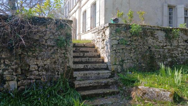 Maison de Maître 290 m², granges et dépendances, 1.2 ha