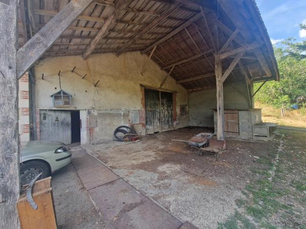 Ancienne ferme en pierre avec vue panoramique à proximité de Monflanquin