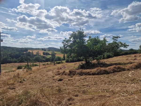 Ancienne ferme en pierre avec vue panoramique à proximité de Monflanquin