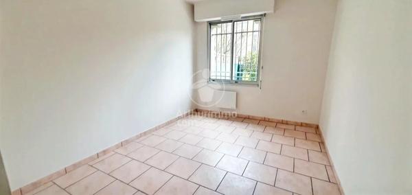 Location                                                      Appartement
                        
                     4 pièces                      81 m2                     à Rouen