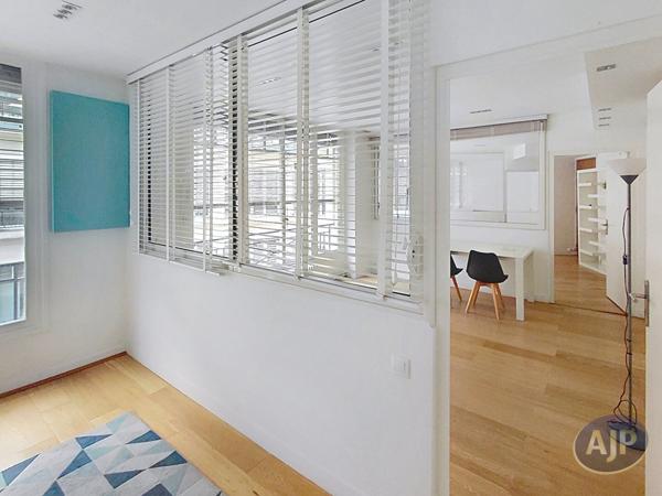 Paris 8eme : 1 076 000 € - AJP Immobilière Passy Paris 16