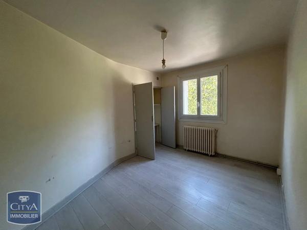 Appartement à louer 4 pièces 72.51m² Tulle (19000)