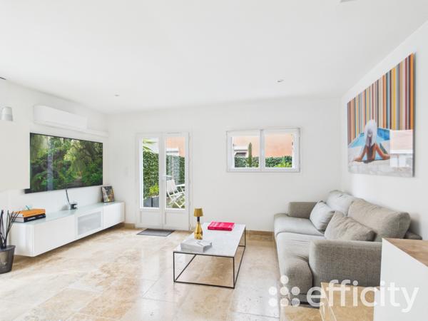 Maison
         4 pièces
        - 72 m² 369 000 € *