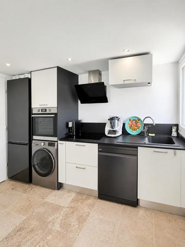 Maison
         4 pièces
        - 72 m² 369 000 € *