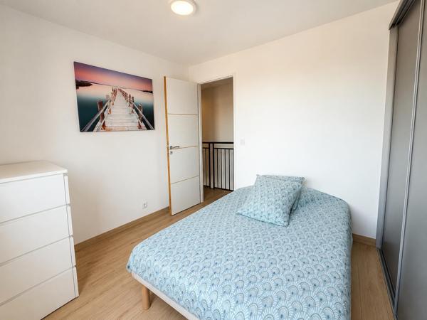 Maison
         4 pièces
        - 72 m² 369 000 € *