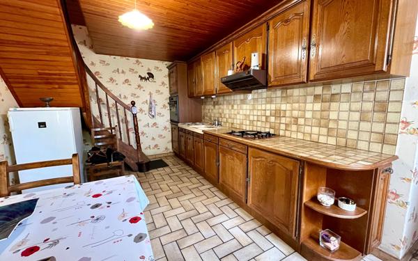 Maison à vendre    5 pièces • 108 m2 Rostrenen