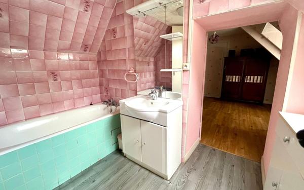 Maison à vendre    5 pièces • 108 m2 Rostrenen