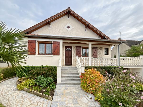 Maison à vendre à Brie Comte Robert - 7 pièces, 5 chambres